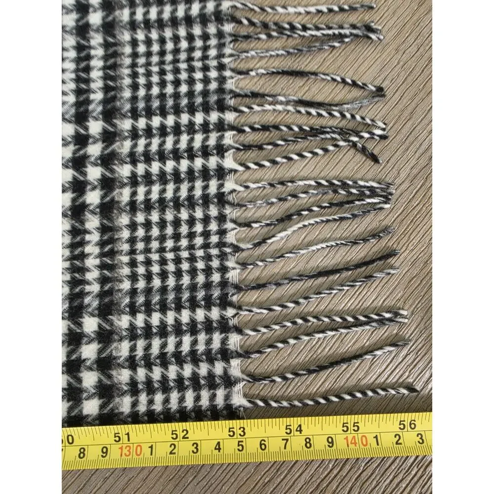 V. Fraas Cashmink Scarf Black White Houndstooth Made in Germany Soft Fringe 59